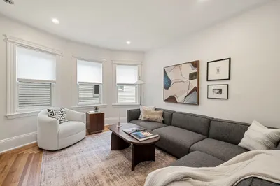 17 Belmont St 1
