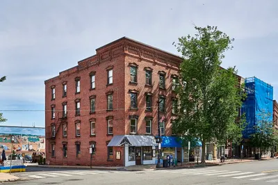 243 Main St #6 1