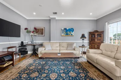 10 Vernon St #PH 2