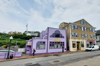 272 Main St 1