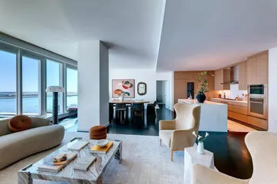 150 Seaport Blvd #PH2C 1