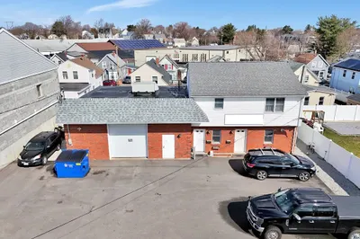 33 Ellsworth St 1