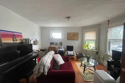 22 Dante Ave #22 1