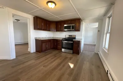 304 Cumberland Rd #2 1