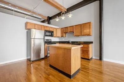 160 Fremont Street #305