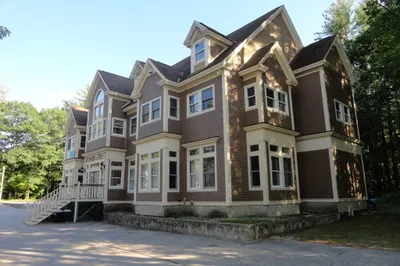 370 Main Street #202B 1