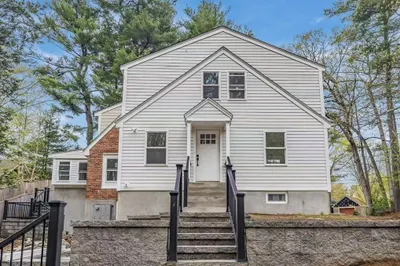 63 Russell Rd 1