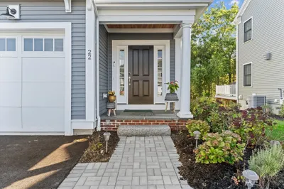 22 Cutter Lane #63 1