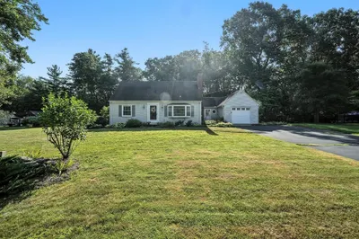 8 Meadowview Rd 1