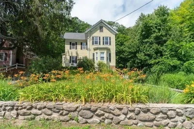 47 N Main St 1