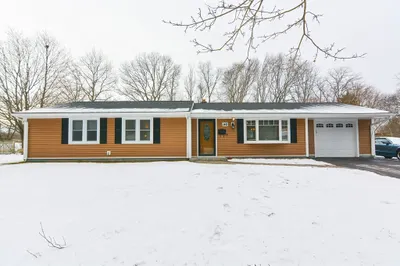 148 Burnside Dr 1