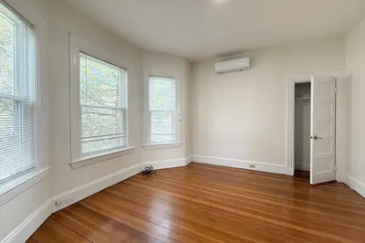 60 Park St #3