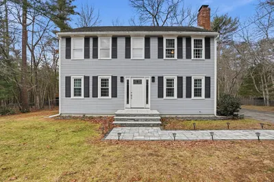 102 County St 1