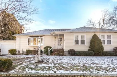 167 Rock St 1