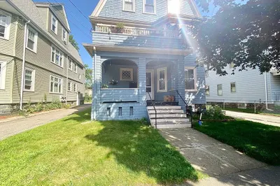 73 Marlboro St #2