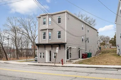 688 Lawrence St #2 1