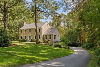 14 Fieldstone Dr 1