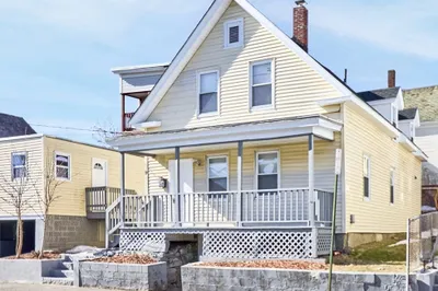 31 Middle St 1