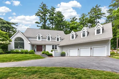 8 Larch Road 1