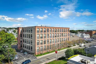 33 Maplewood Ave #302 1