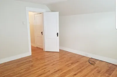 1060 Pleasant Street #3