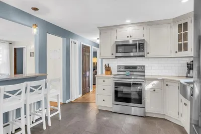 100 Gotham Hill Dr 1