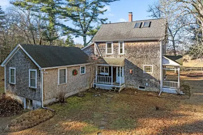 426 Rounseville Rd 1