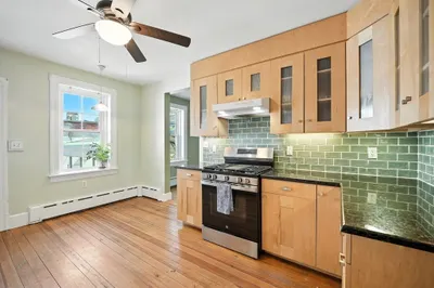 37 Payson Ave