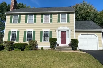 27 Stonegate Road #27 1