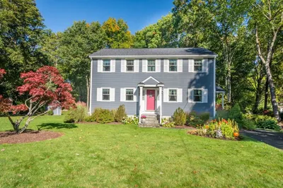 9 Beatty Ln 1
