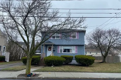 113 Grover St