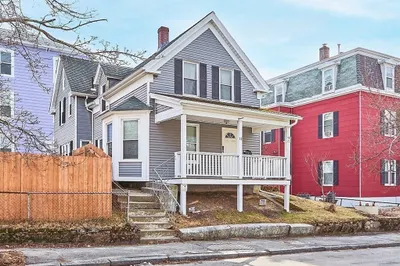 11 Home St