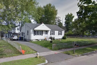 180 Cherokee Dr