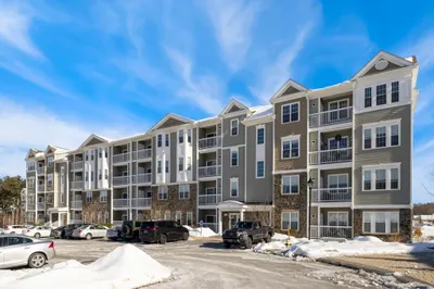 1 Francis Dr #406