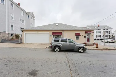 273 Tremont St 1