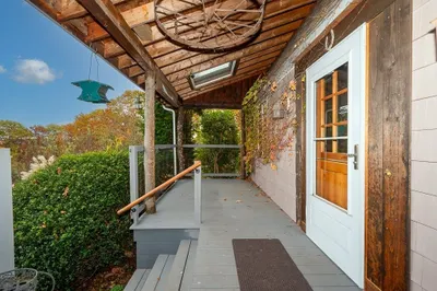 231 Chamberlain Hill Rd 1