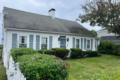 64 Crescent Ave