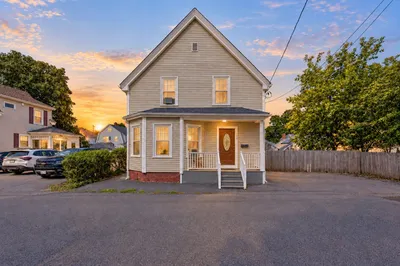 22 Emerson Pl 1