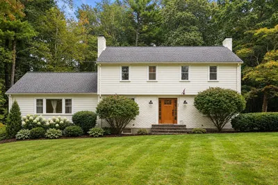 22 Townsend Dr 1