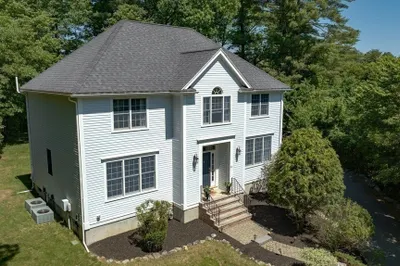 53 Emily Ln
