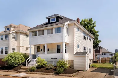 40-42 Elmira St