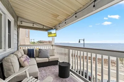 249 Winthrop Shore Dr #6 1