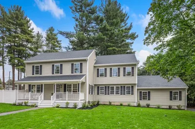 15 Hutchins Cir 1