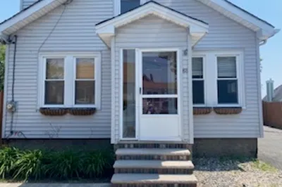 88 Basswood Ave 1