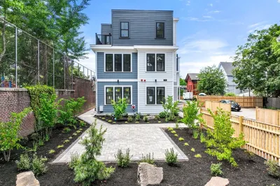 176 School Street #D