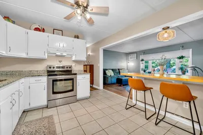 20 Lawrence Rd #5 1
