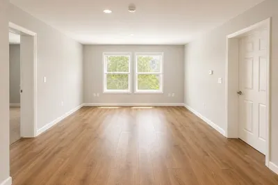 57 North Avenue #8 1