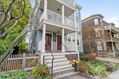 31 Chilton St #1