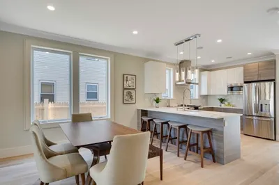 1659 Centre #1659 1