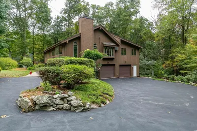 101 Brentwood Dr 1